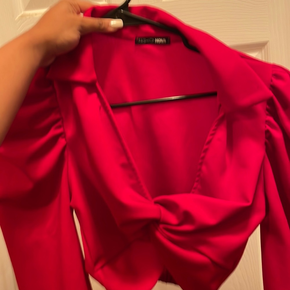 Red Tied Crop-Top